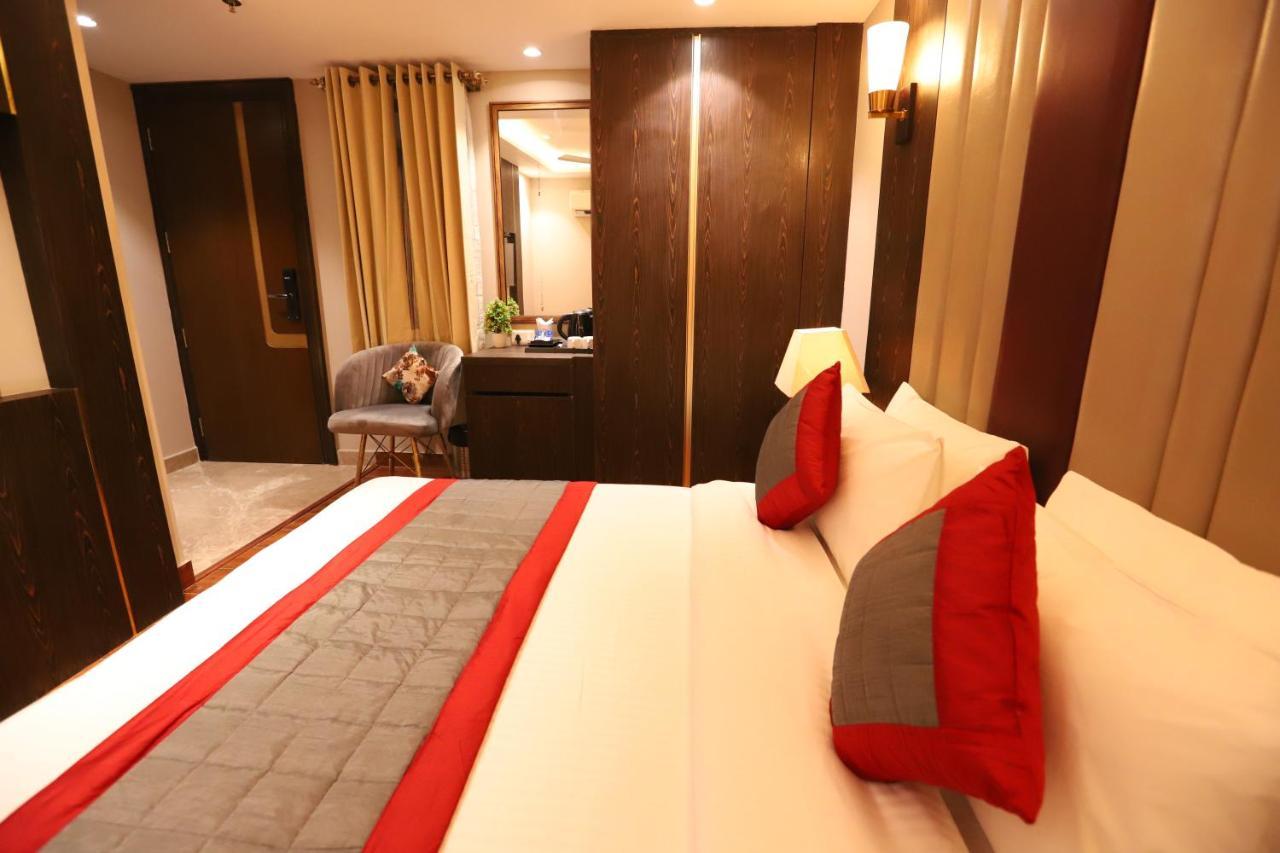 Hotel The Magic Tree - Paharganj Нью-Дели Экстерьер фото
