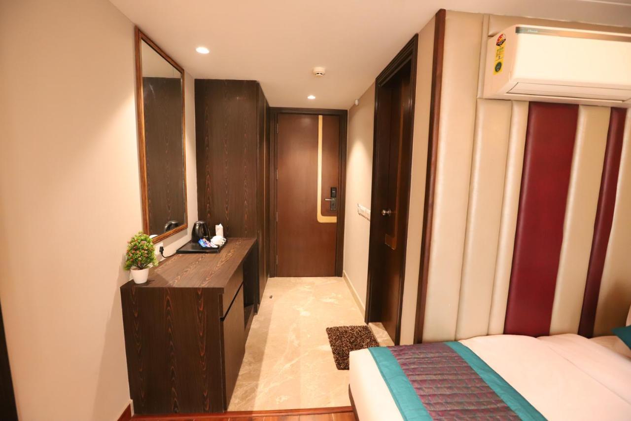 Hotel The Magic Tree - Paharganj Нью-Дели Экстерьер фото