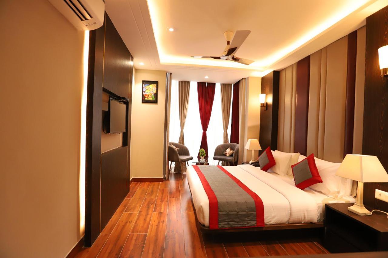 Hotel The Magic Tree - Paharganj Нью-Дели Экстерьер фото