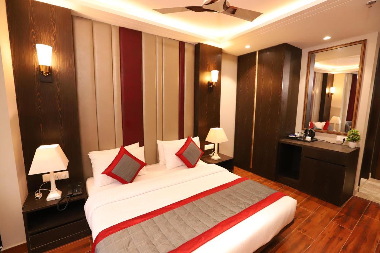 Hotel The Magic Tree - Paharganj Нью-Дели Экстерьер фото