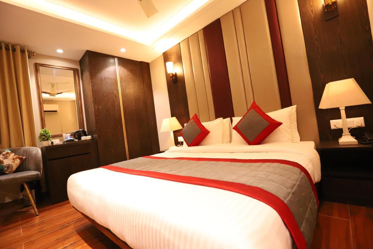 Hotel The Magic Tree - Paharganj Нью-Дели Экстерьер фото