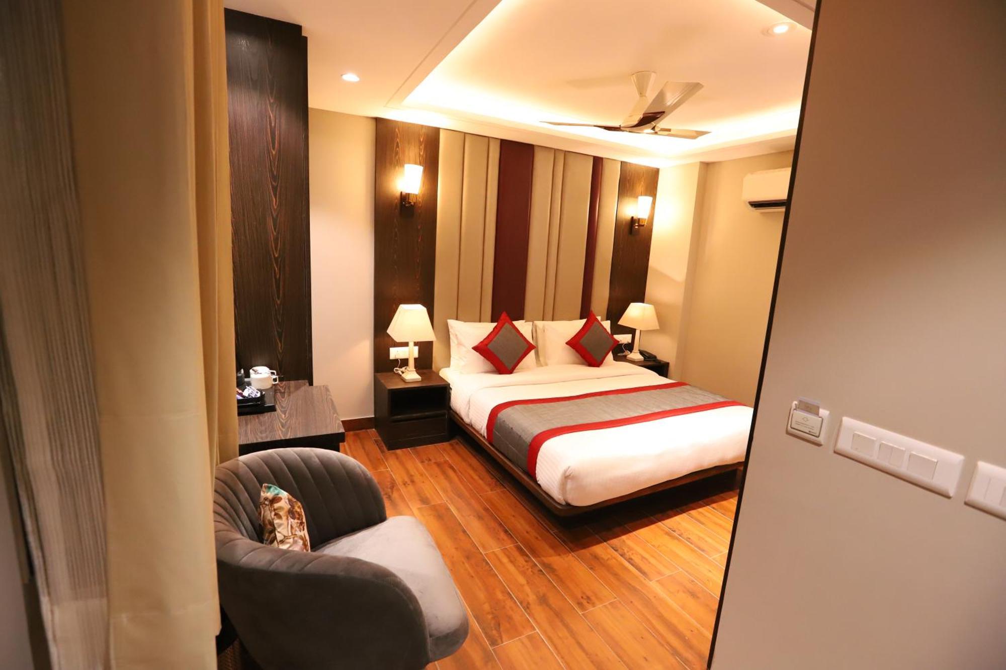 Hotel The Magic Tree - Paharganj Нью-Дели Экстерьер фото