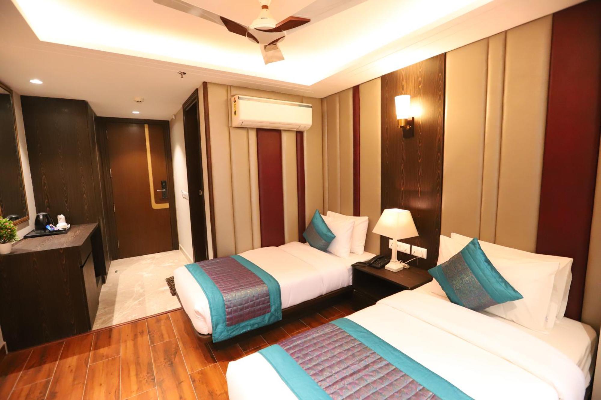 Hotel The Magic Tree - Paharganj Нью-Дели Экстерьер фото