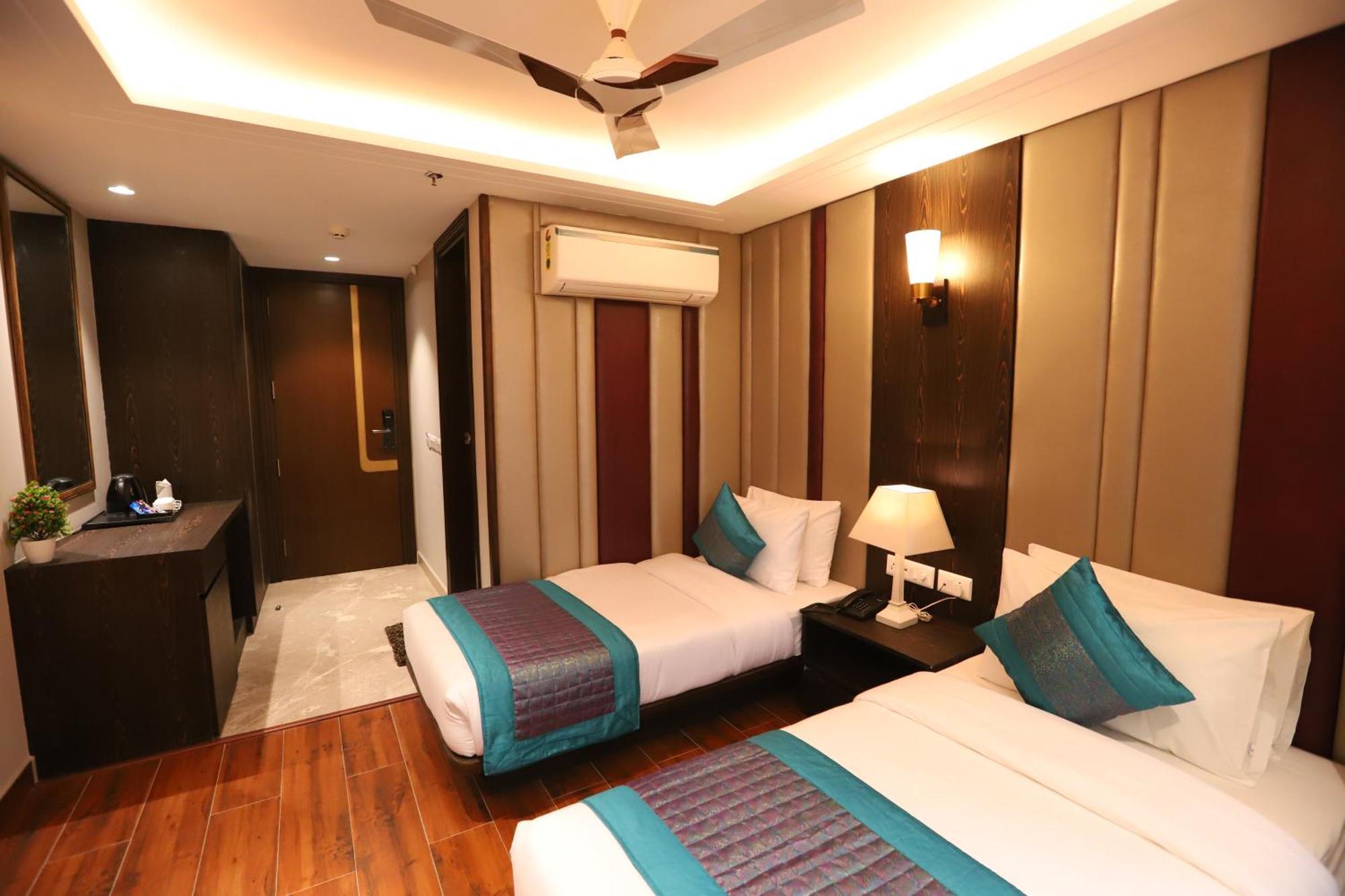 Hotel The Magic Tree - Paharganj Нью-Дели Экстерьер фото